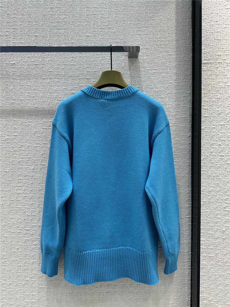 Gvc*1 logo jacquard knitted sweater