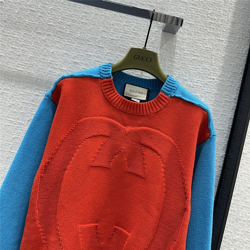 Gvc*1 logo jacquard knitted sweater
