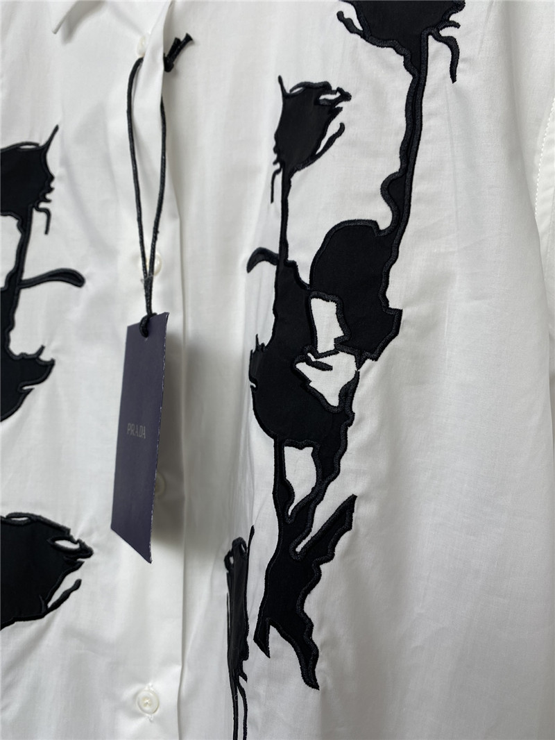 Pra*a early spring new shirt