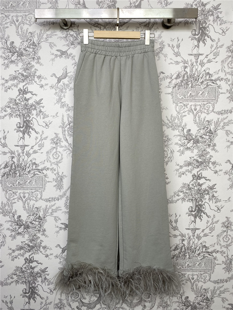 Pra*a new feather trousers