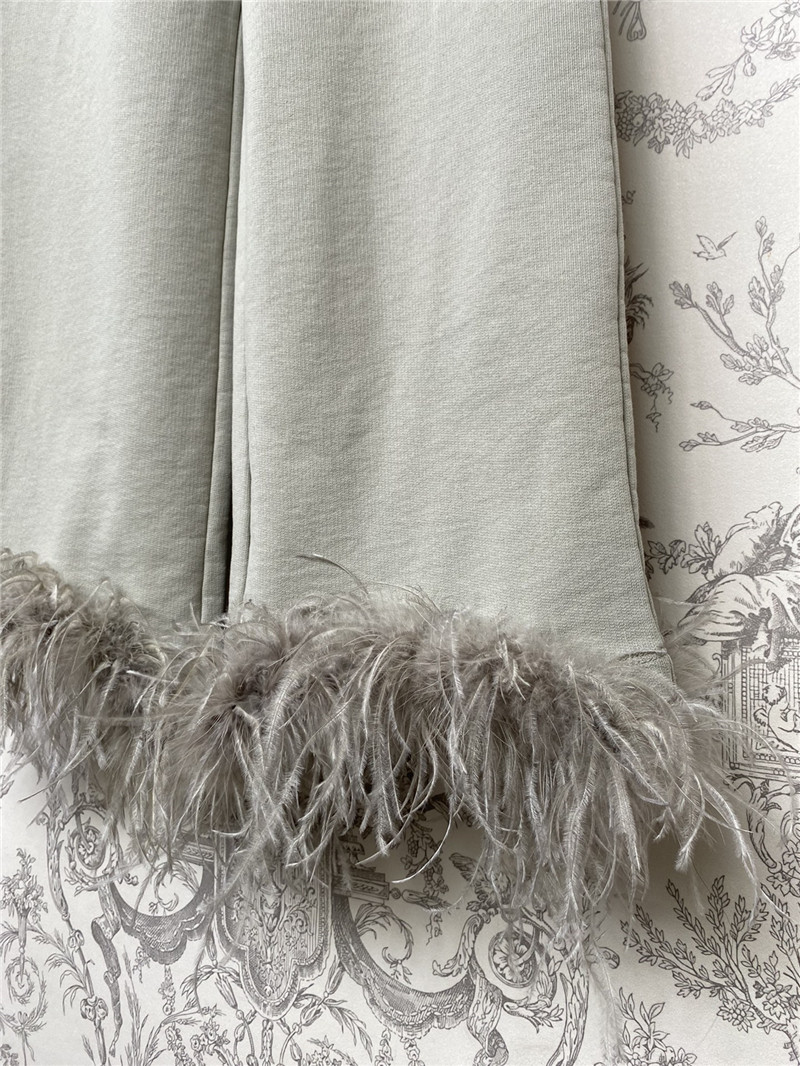 Pra*a new feather trousers