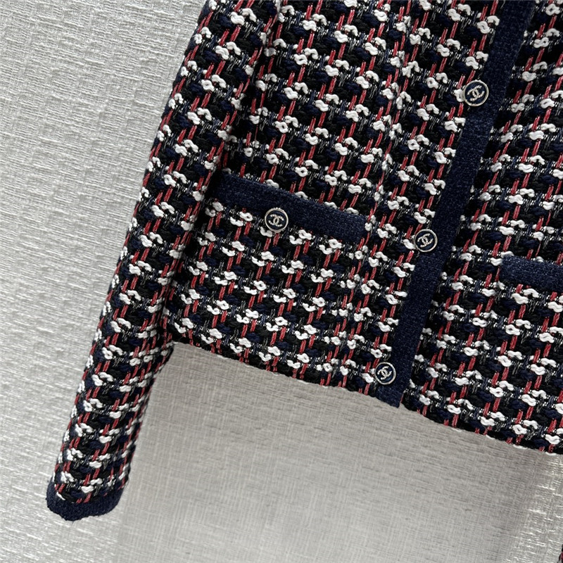 Ch**el stand collar short coat