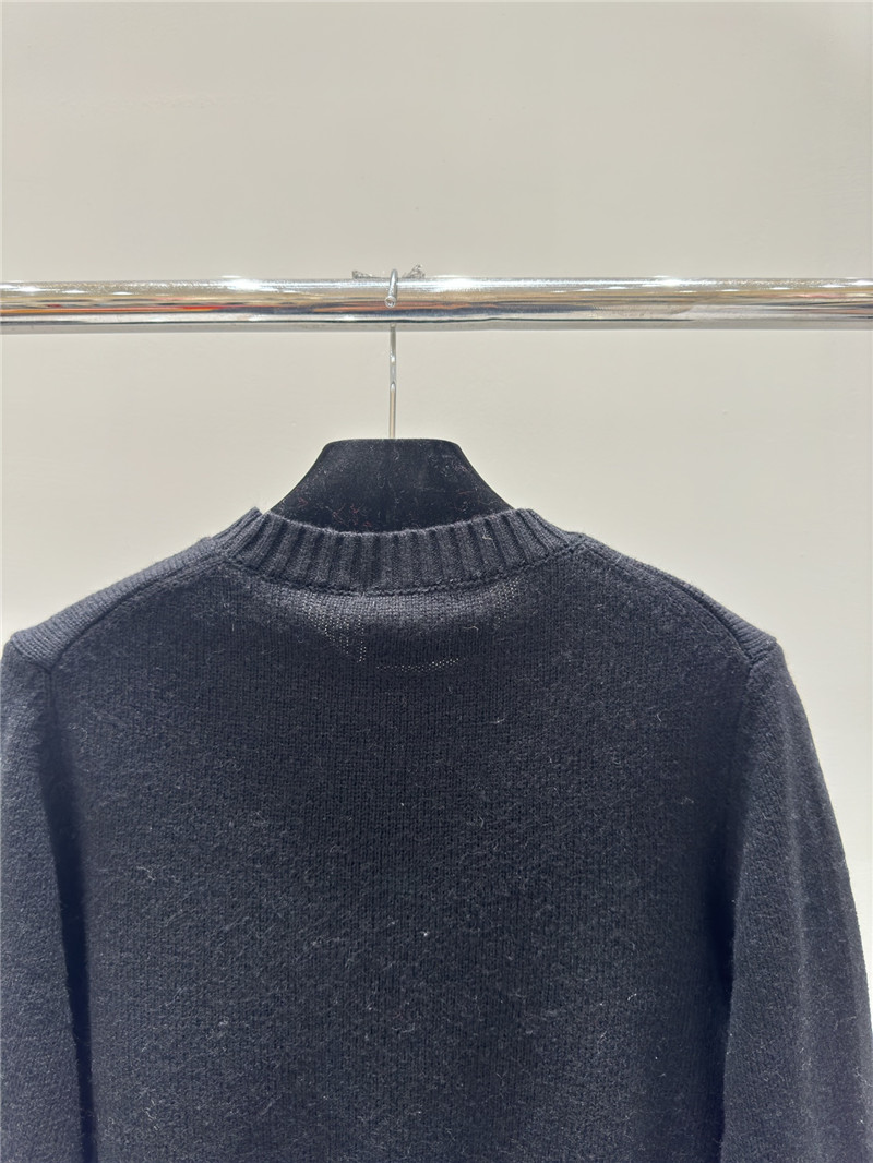 Gvc*1 logo embroidered knitted sweater in navy