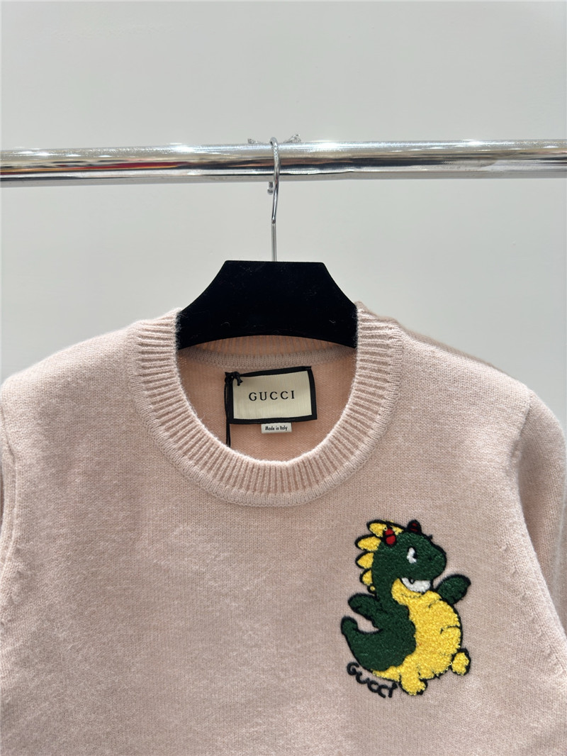 Gvc*1 appliqu¨¦ knitted sweater in beige