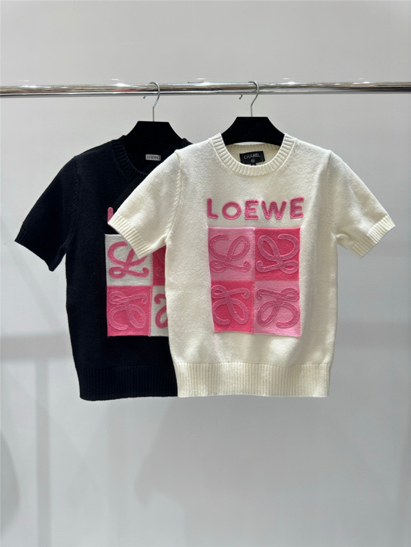 L0ew* logo knitted short sweater in white