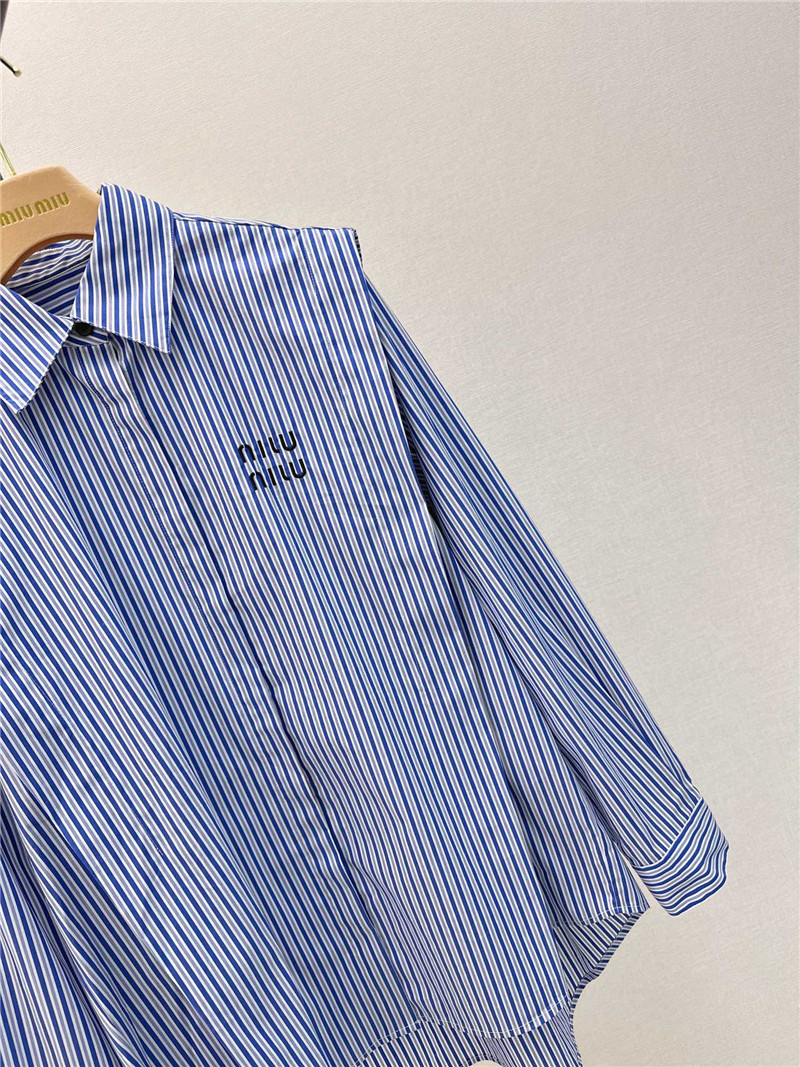 miumiu loose silhouette design shirt