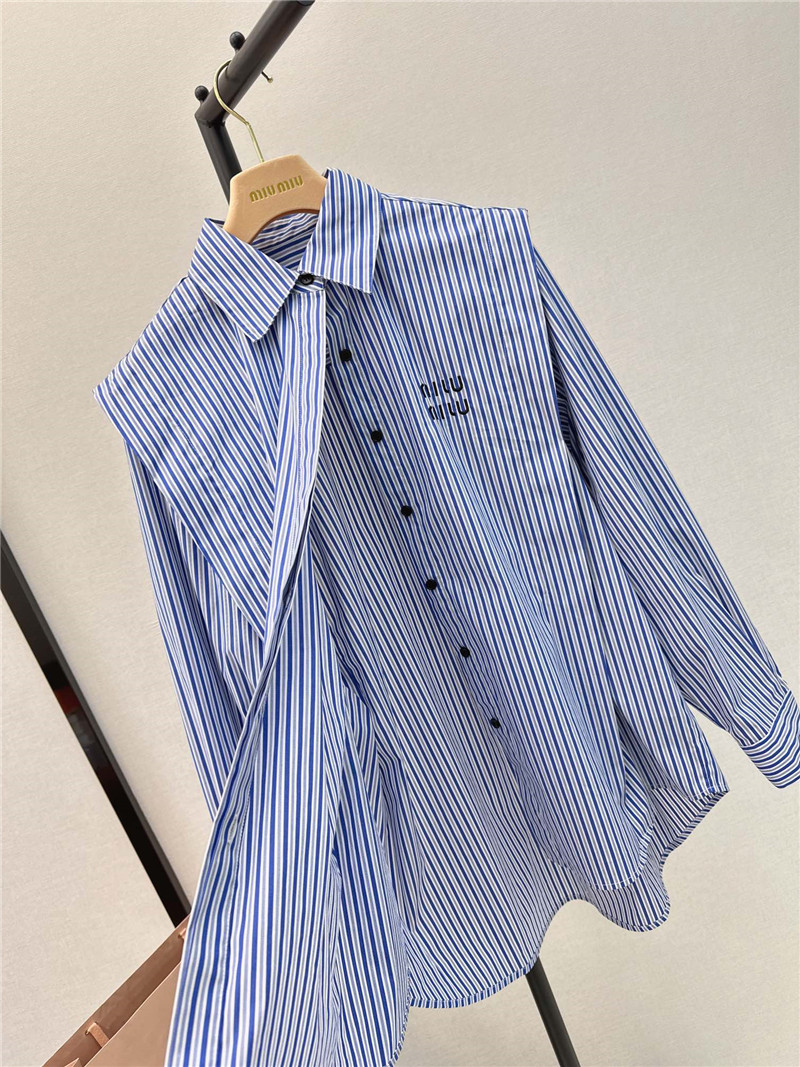 miumiu loose silhouette design shirt