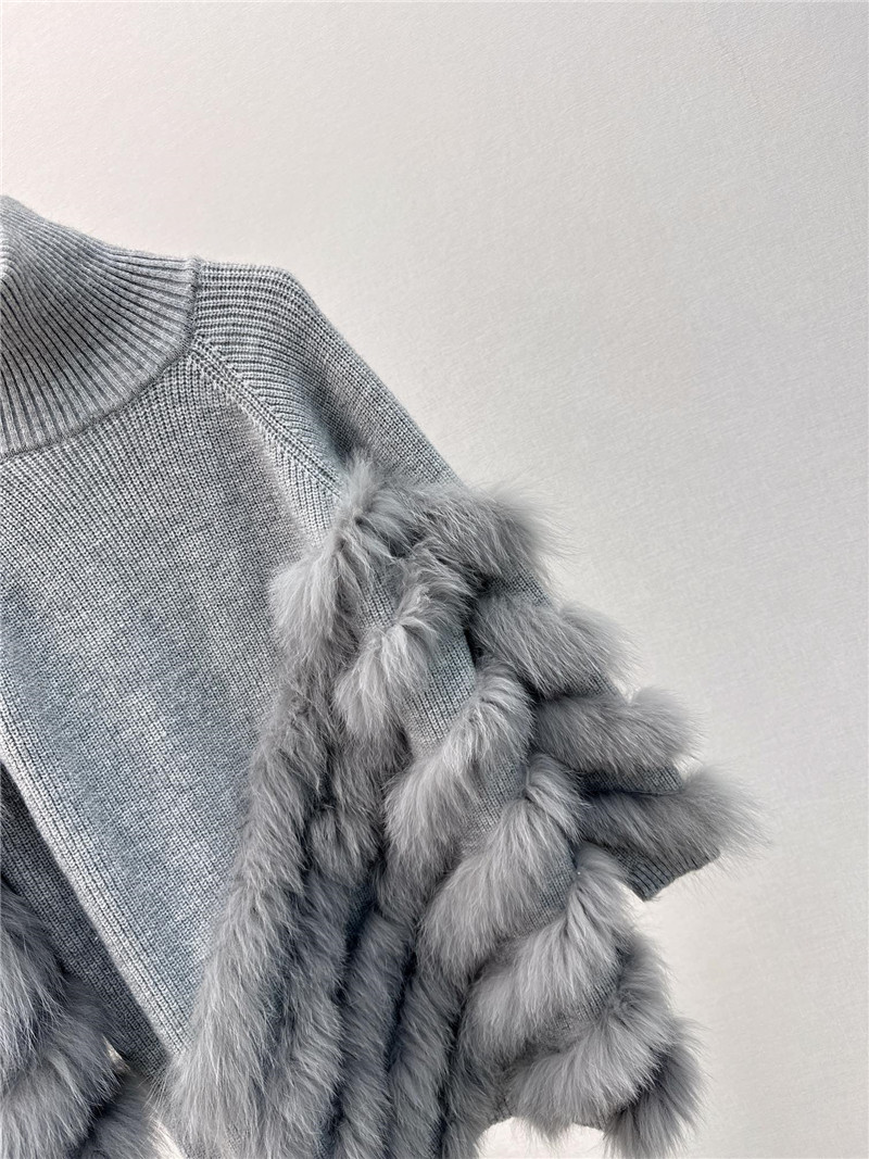 Vanitoo Faux Fur Turtleneck Sweater Grey