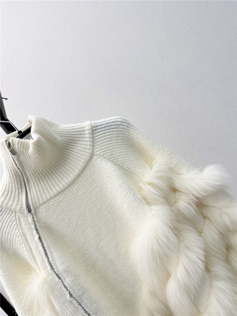 Vanitoo Faux Fur Turtleneck Sweater White