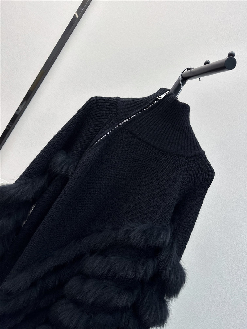 Vanitoo Faux Fur Turtleneck Sweater Black