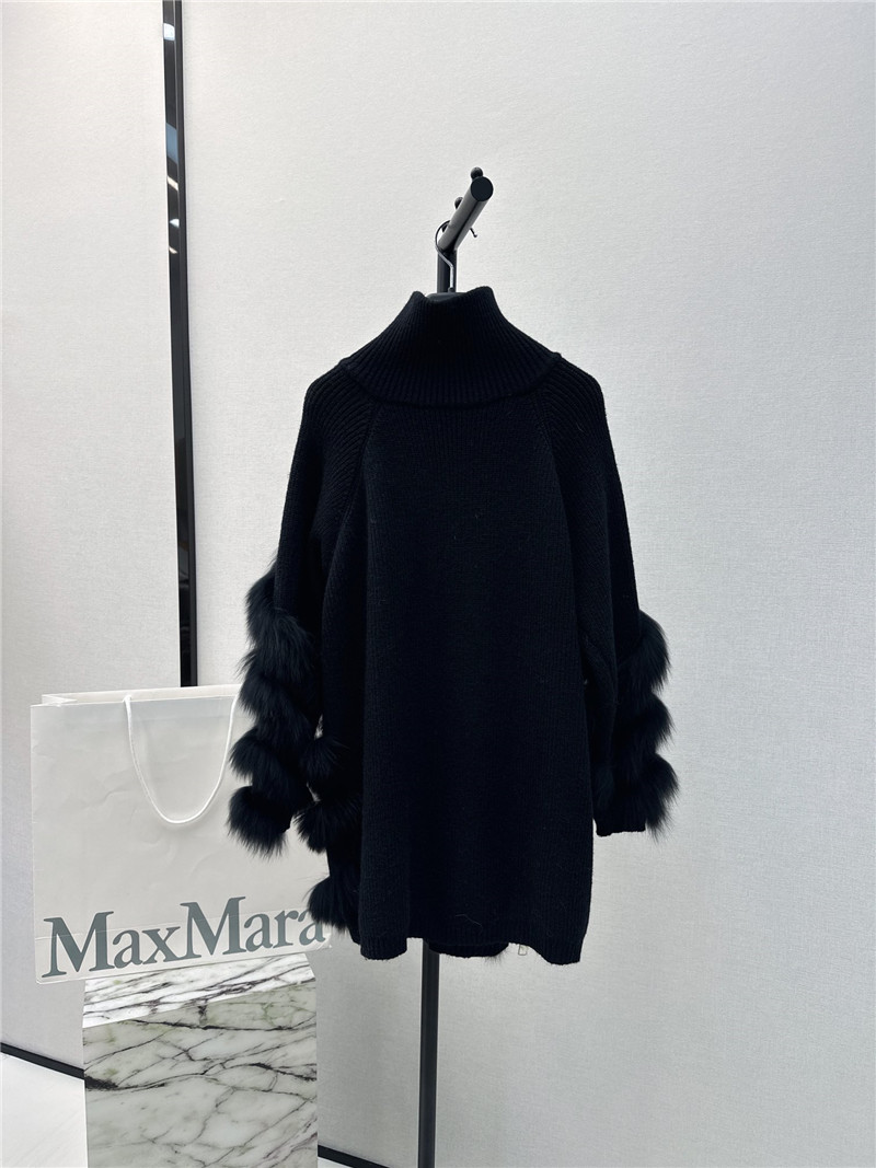 Vanitoo Faux Fur Turtleneck Sweater Black
