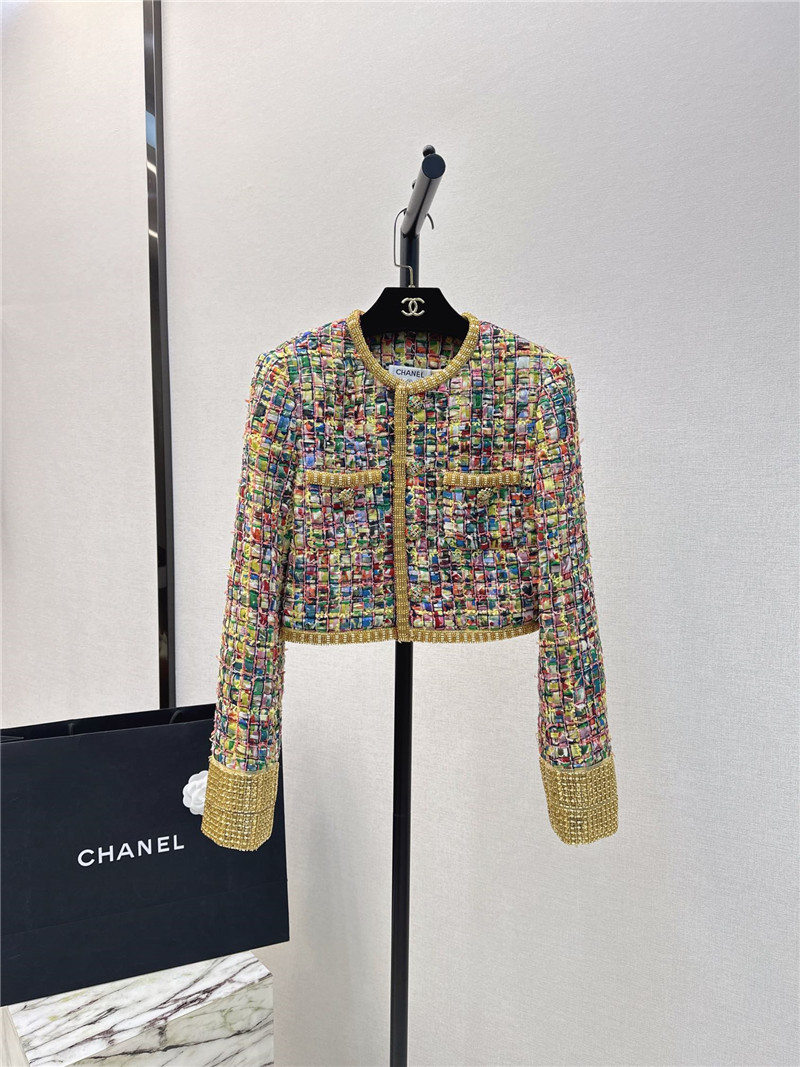 Ch**el new round neck gold short coat