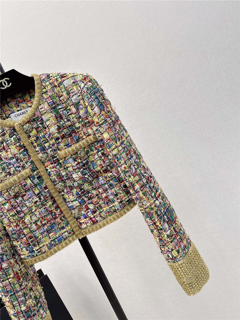 Ch**el new round neck gold short coat