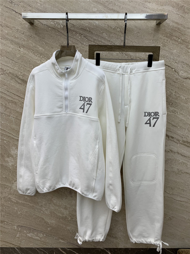 D10r sports velvet embroidered sports suit