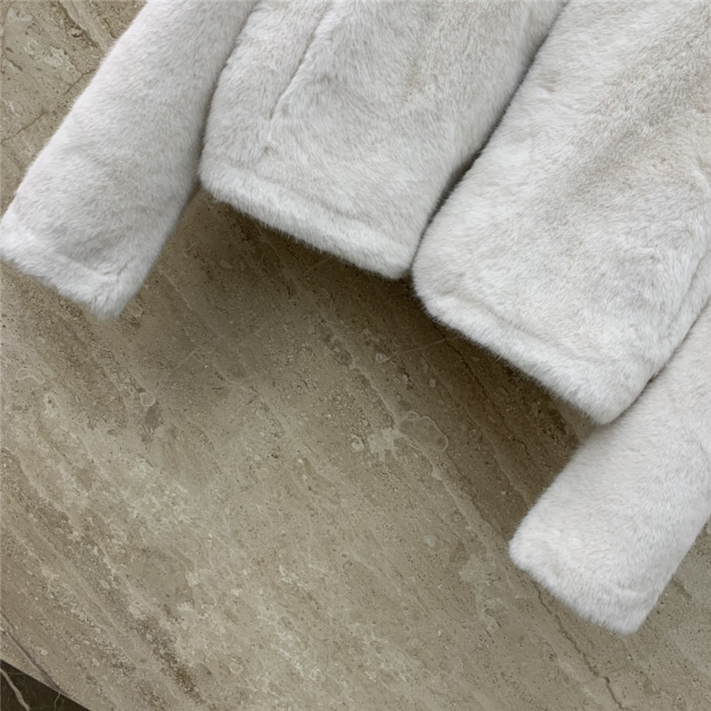 F**di eco-friendly fur all-in-one sheep wool short coat