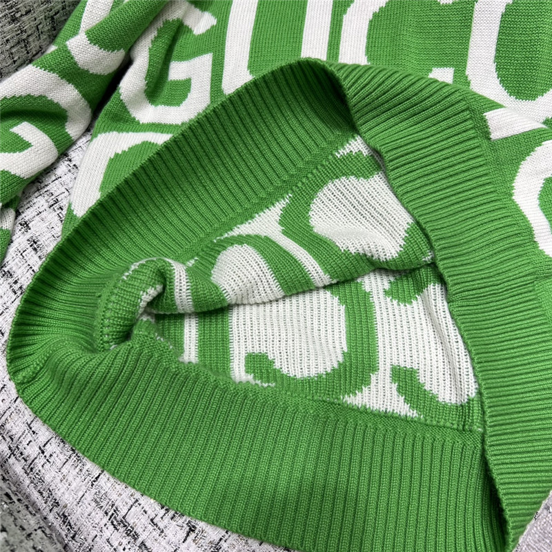 Gvc*1 logo round neck sweater in green