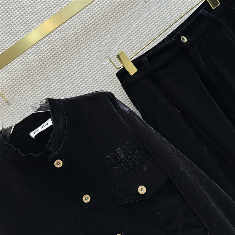 M1um1u velvet fur-trimmed top + wide-leg pants set