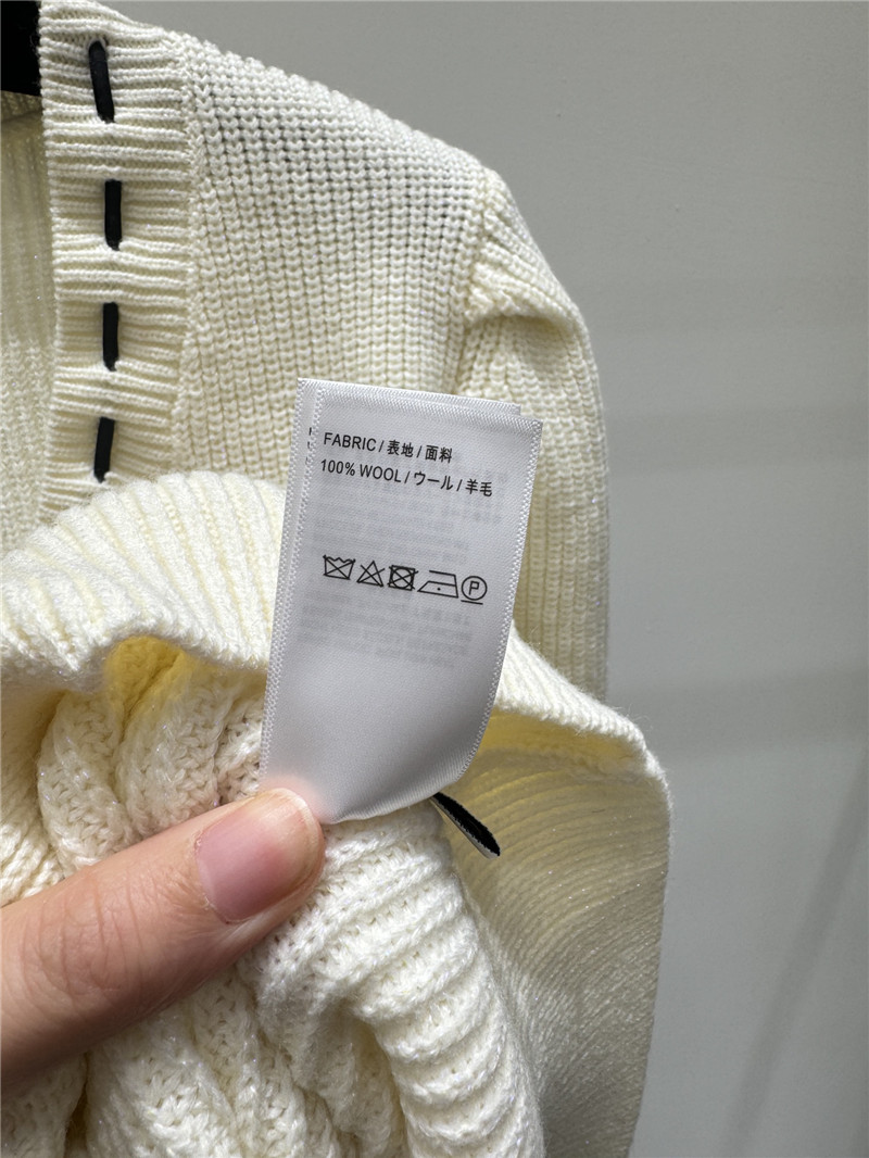 Miu Miu Logo Bow Knitted Cardigan Off-White