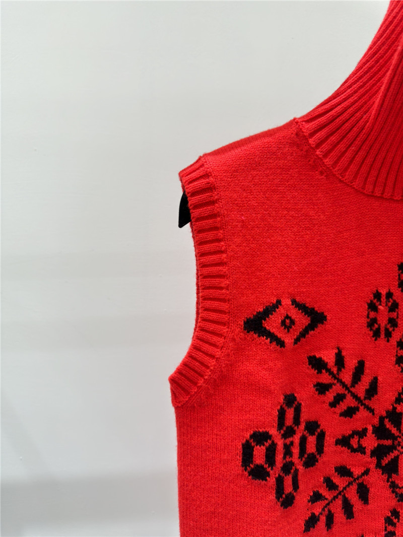 L0ew* jacquard knit turtleneck vest red