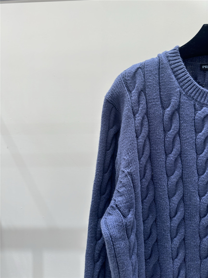 Pra*a logo pocket twist knit sweater blue