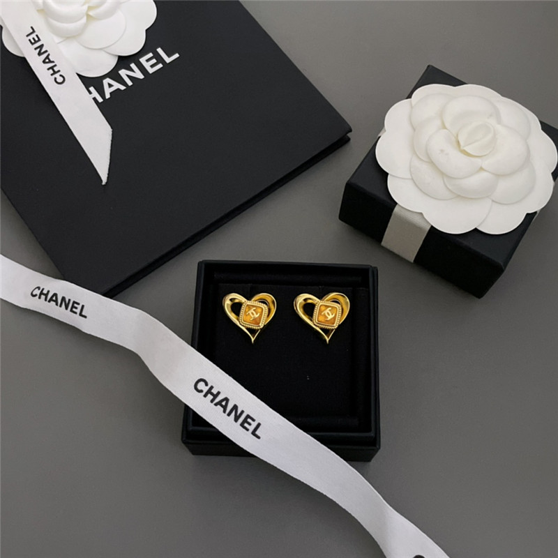 Ch**el small fragrant earrings