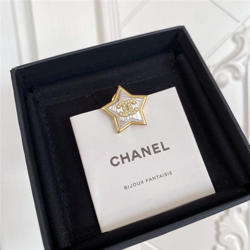 Chanel star full diamond double c brooch