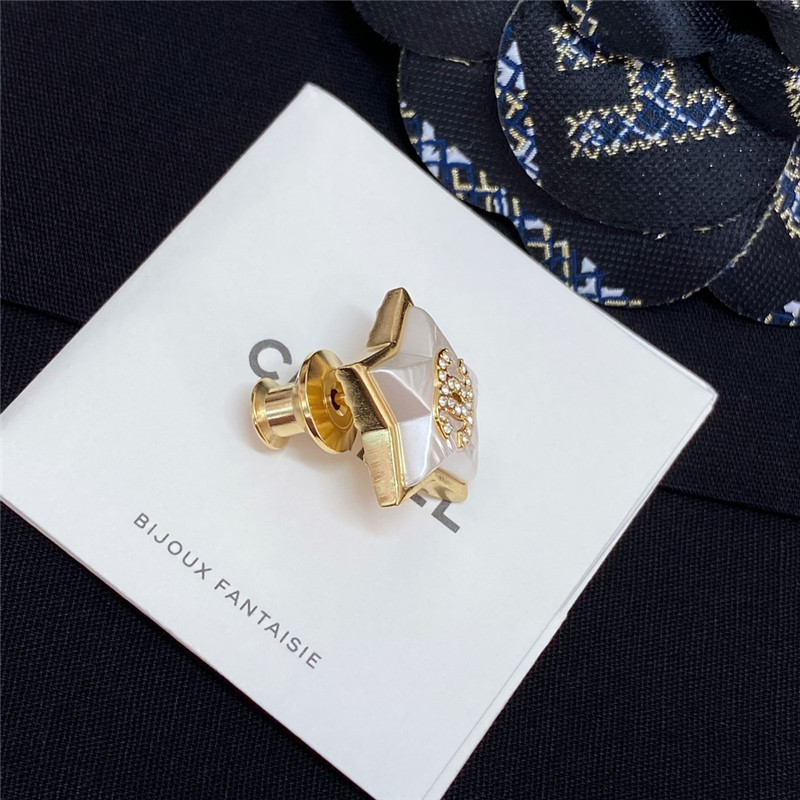 Chanel star full diamond double c brooch