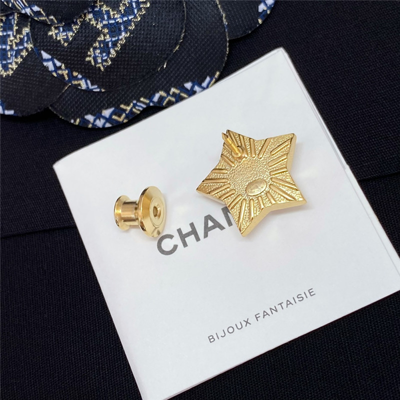 Chanel star full diamond double c brooch
