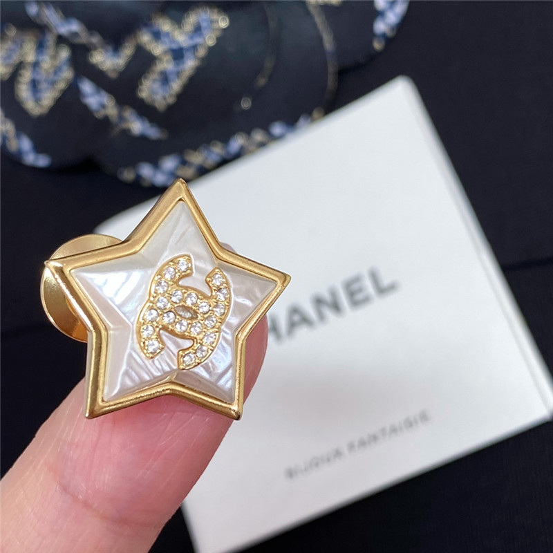 Chanel star full diamond double c brooch