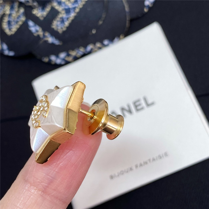 Chanel star full diamond double c brooch