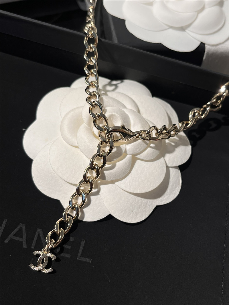 Ch**el small incense necklace