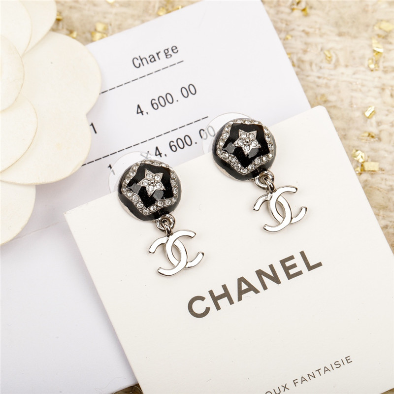 Ch**el pentagon double c earrings