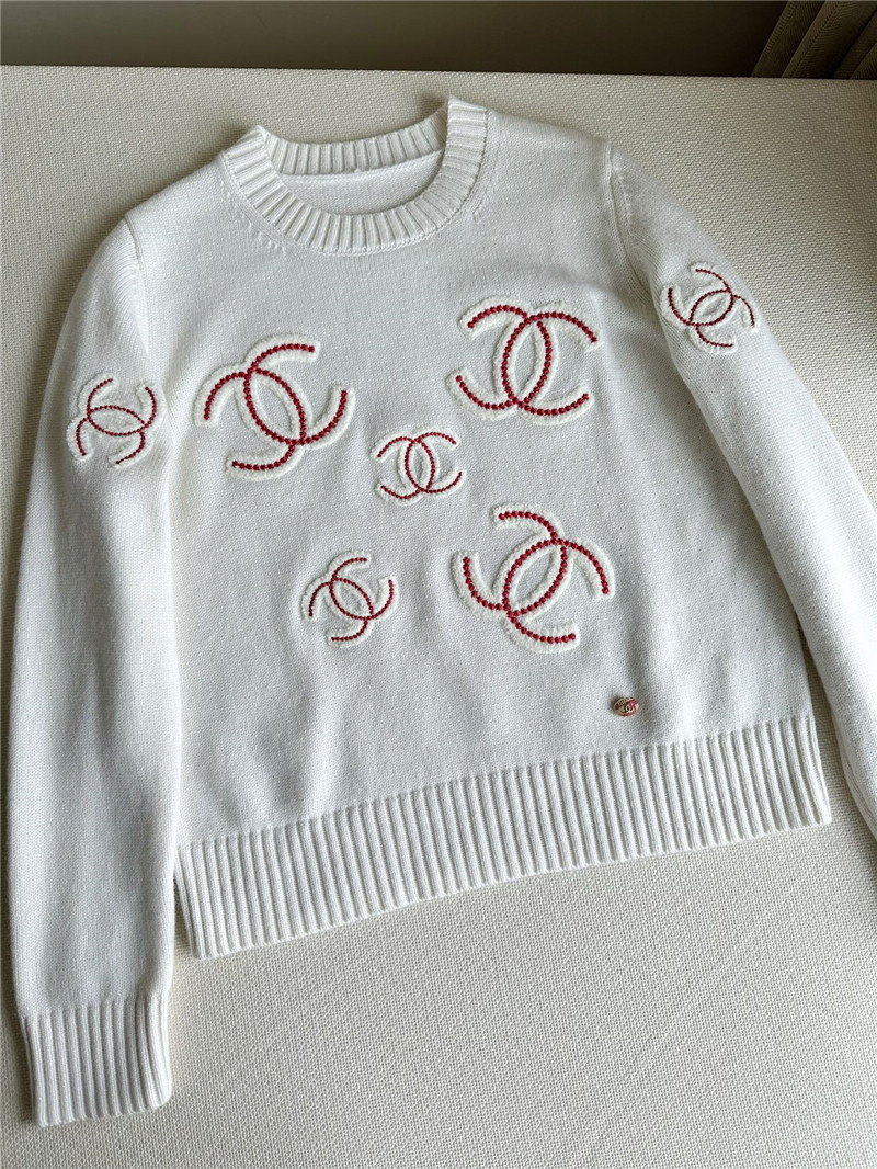 Ch**el logo round neck knitted sweater