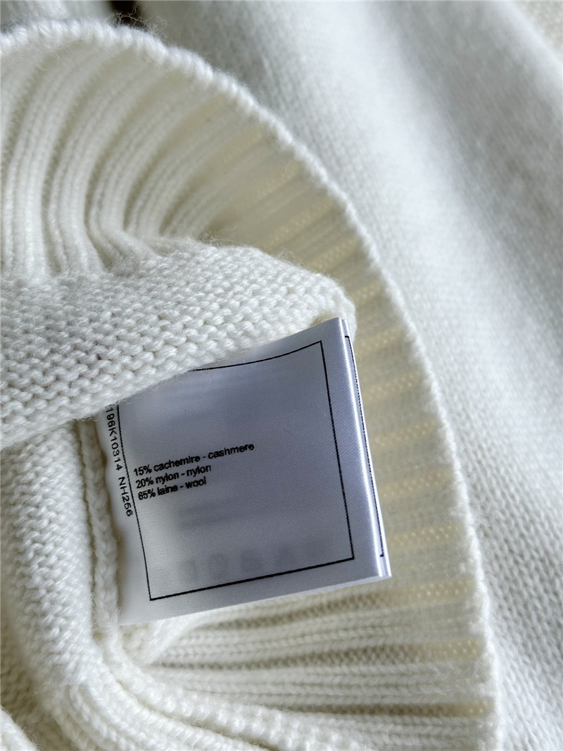 Ch**el logo round neck knitted sweater