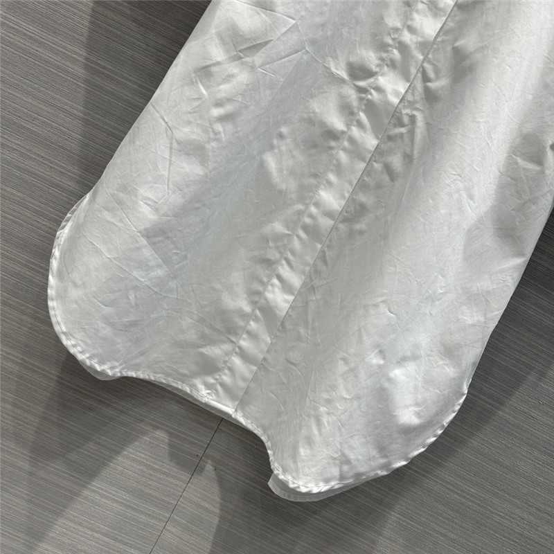 Va1e*ntin0 three-dimensional butterfly short-sleeved large shirt