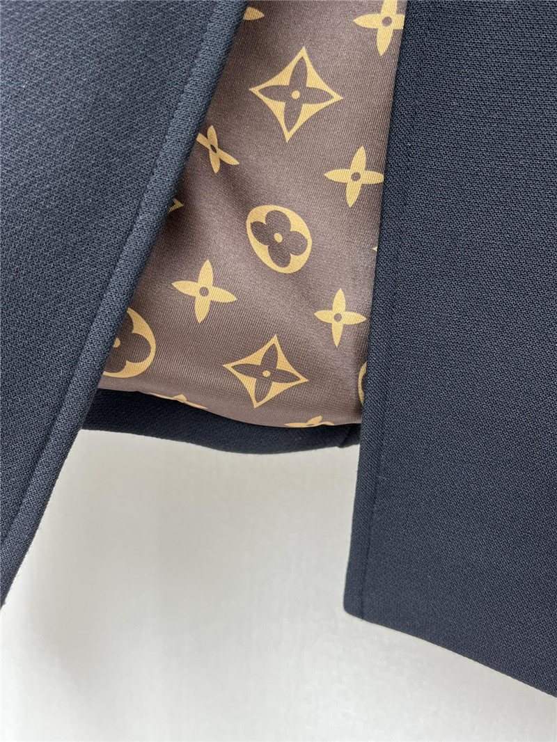 l0vis Vvtt0n lv wool short coat