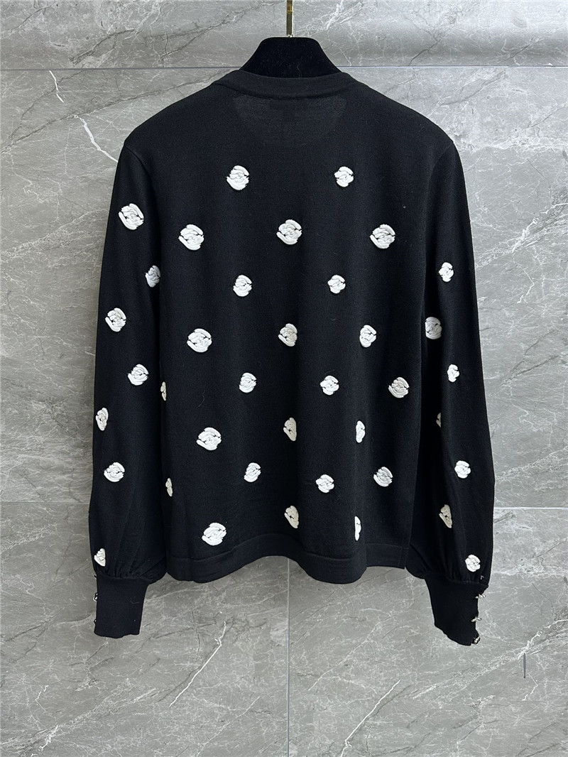 Ch**el three-dimensional flower sweater