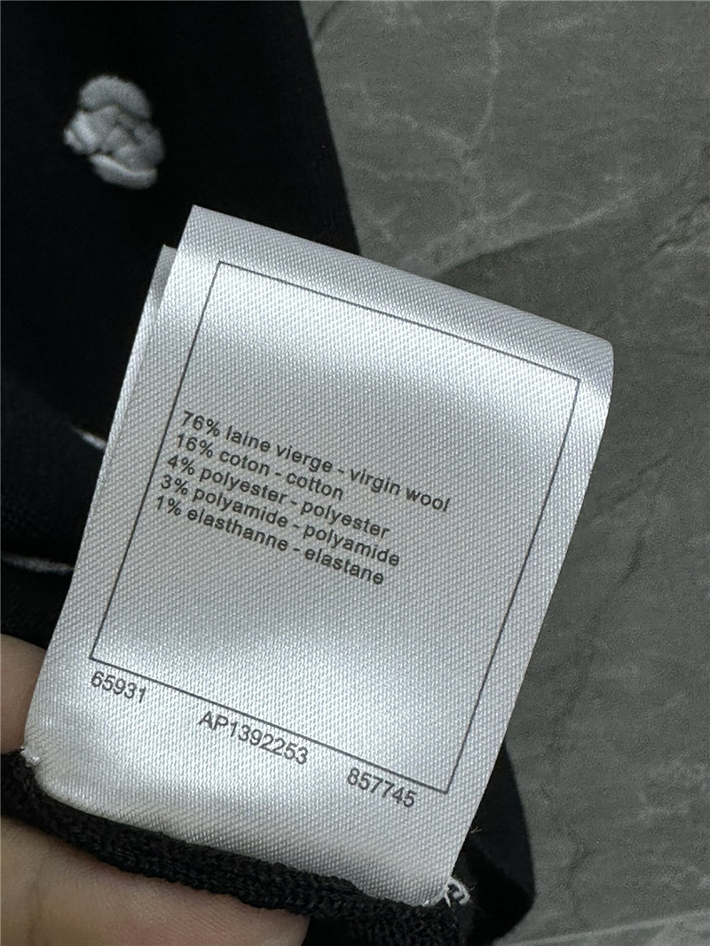 Ch**el three-dimensional flower sweater