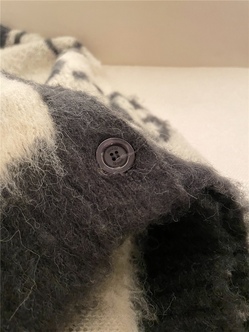 Gvc*1 jacquard gg mohair cardigan beige