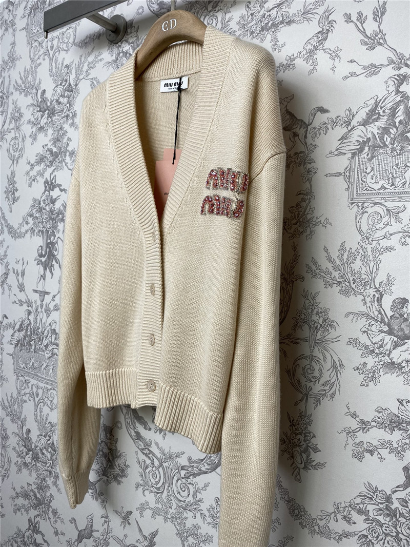 miumiu new V-neck knitted cardigan