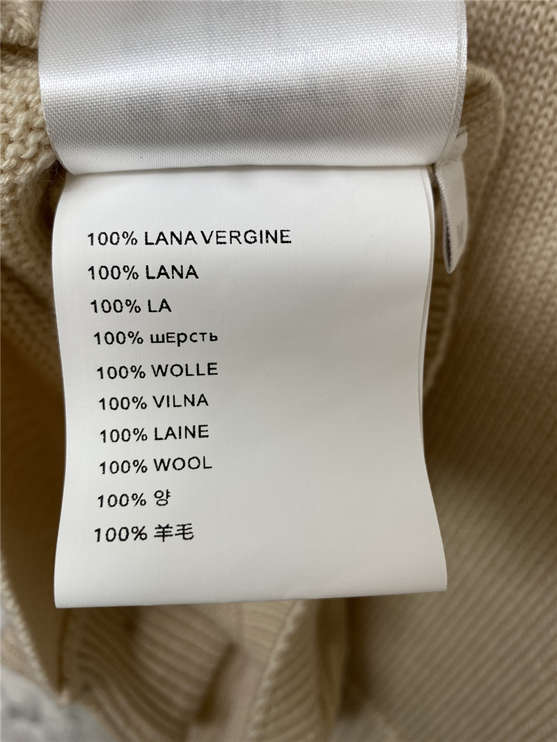 miumiu new V-neck knitted cardigan