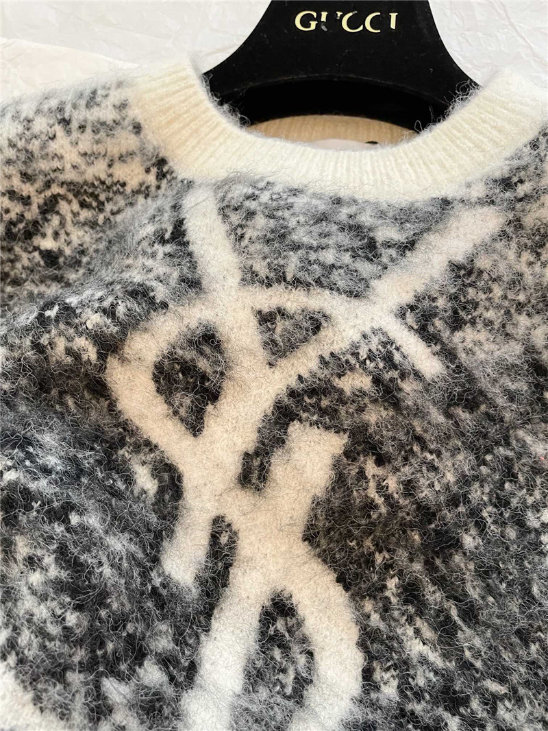 Y51 logo gradient mohair sweater white