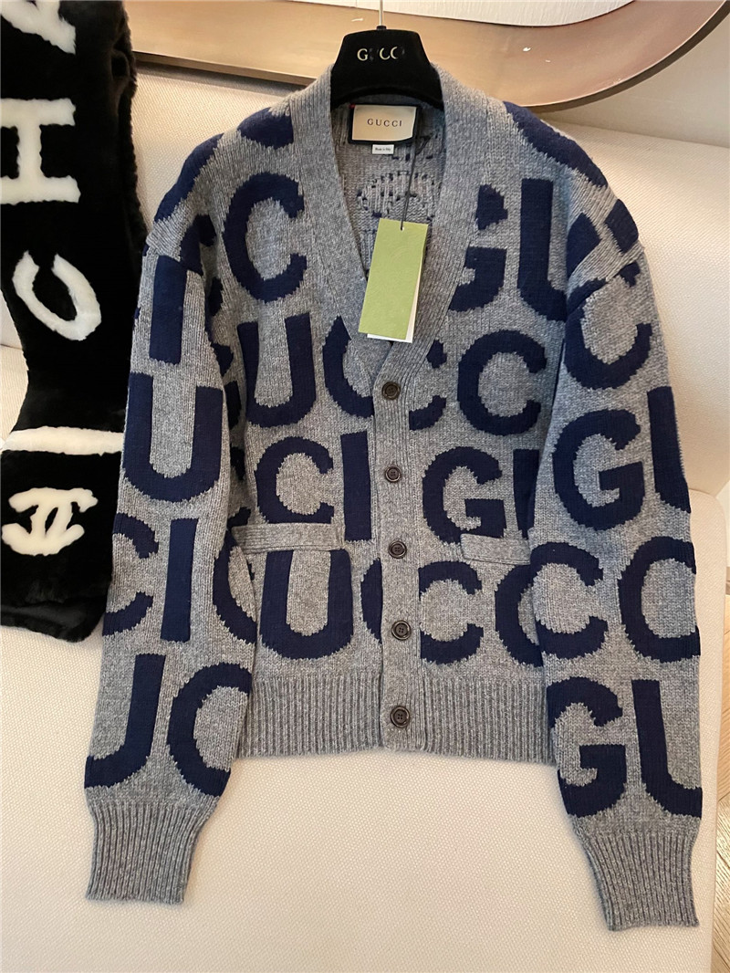 Gucci Logo Intarsia Button-Up Cardigan