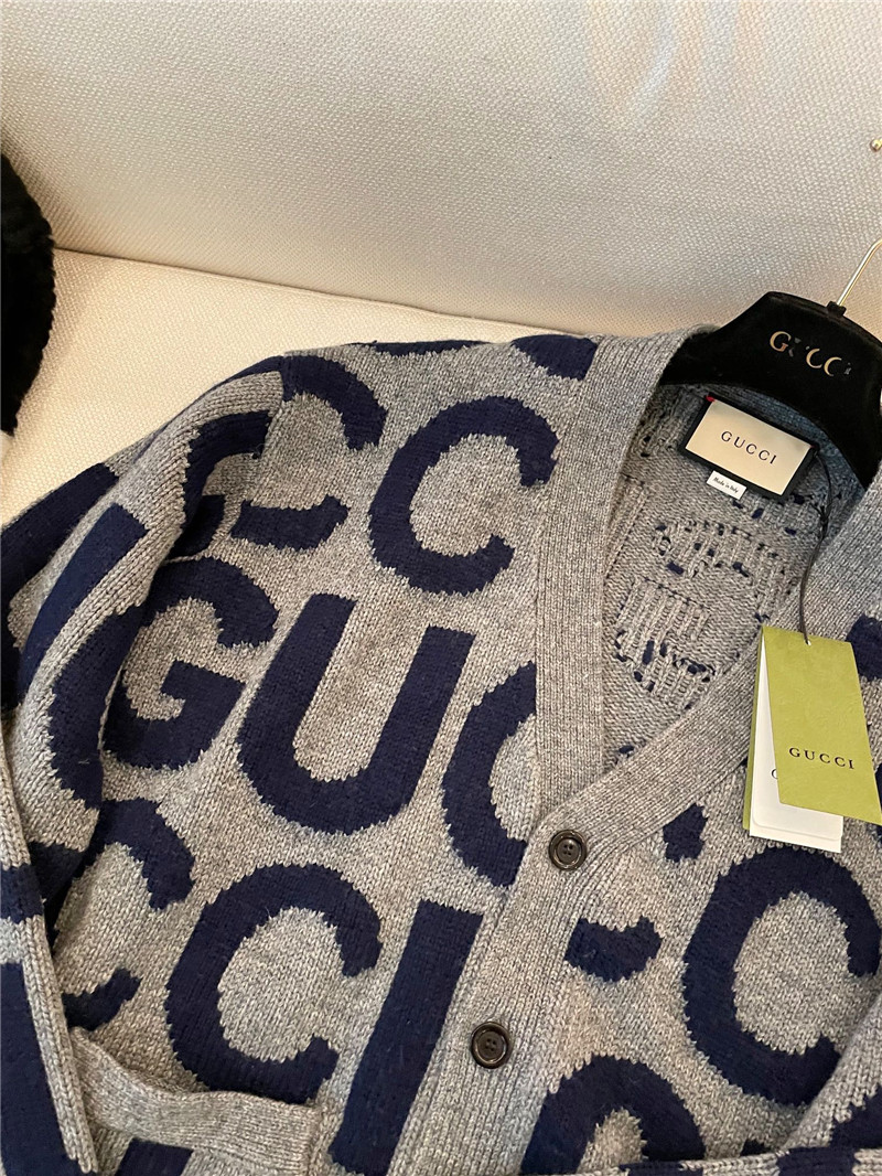 Gucci Logo Intarsia Button-Up Cardigan