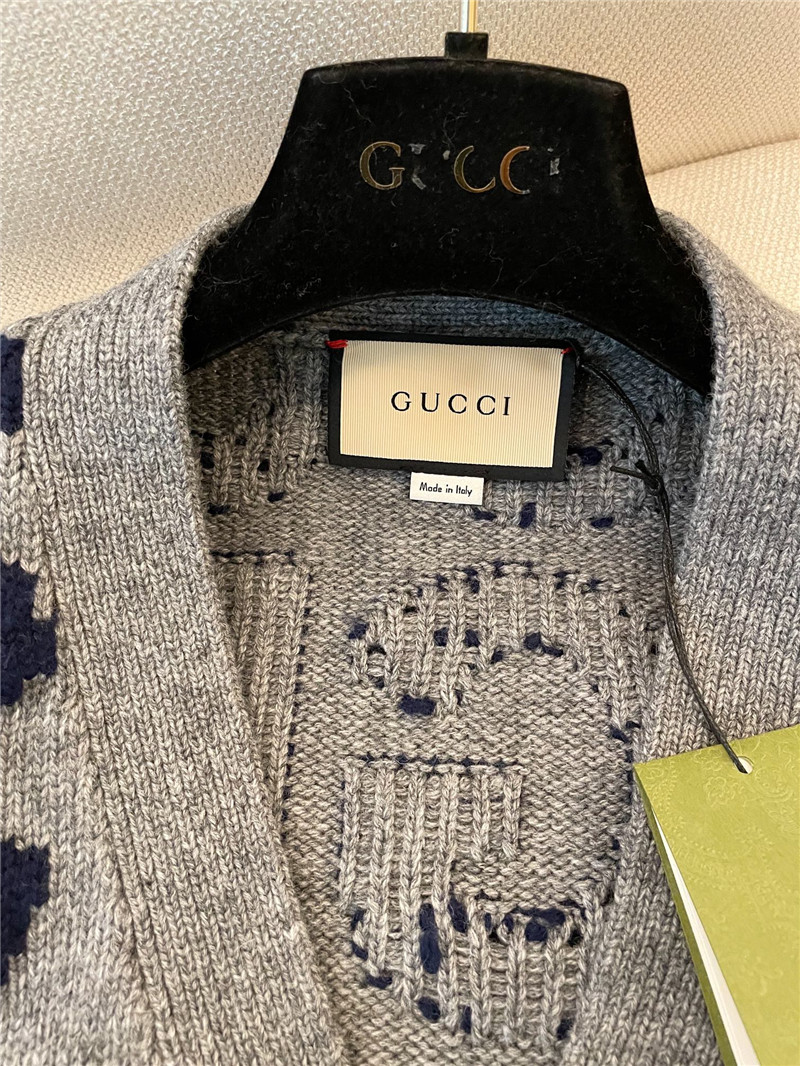 Gucci Logo Intarsia Button-Up Cardigan