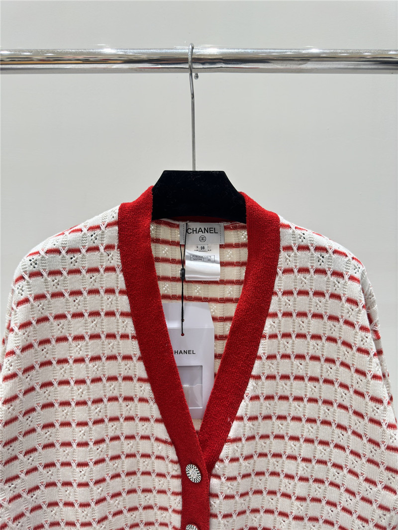 Ch**el plaid v-neck knitted cardigan