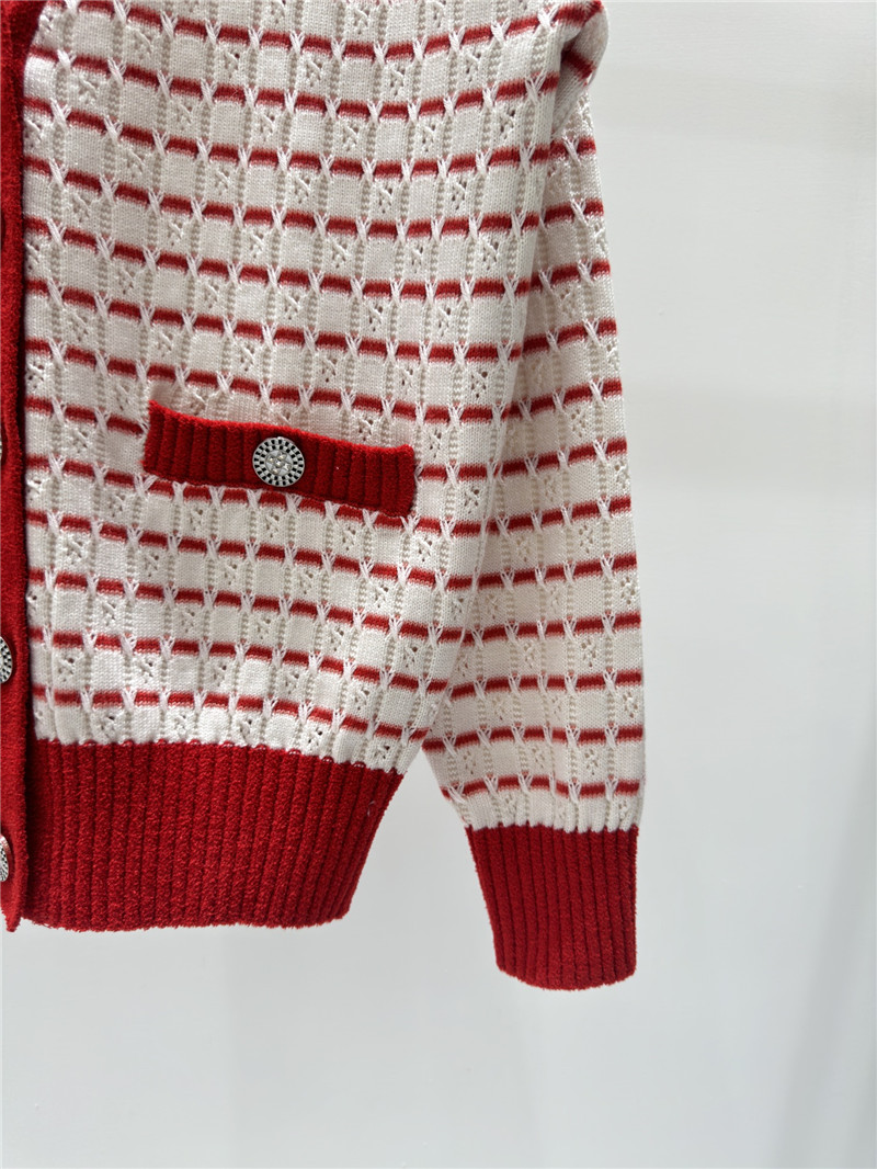 Ch**el plaid v-neck knitted cardigan