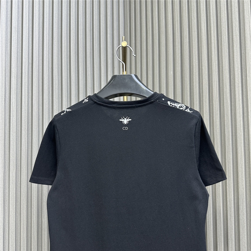 D10r heavy beaded butterfly t-shirt