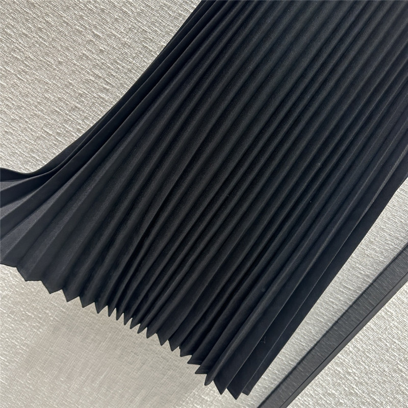 louis vuitton LV new black pleated long skirt