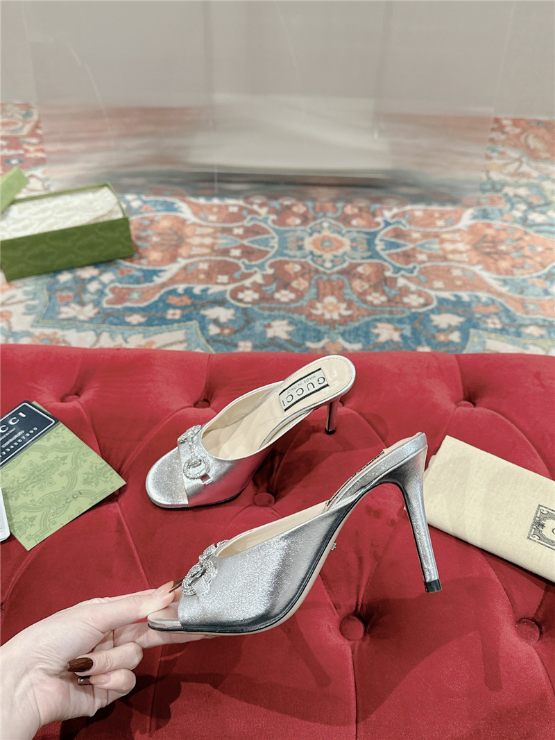 Gucci metal embellished crystal diamond buckle half drag